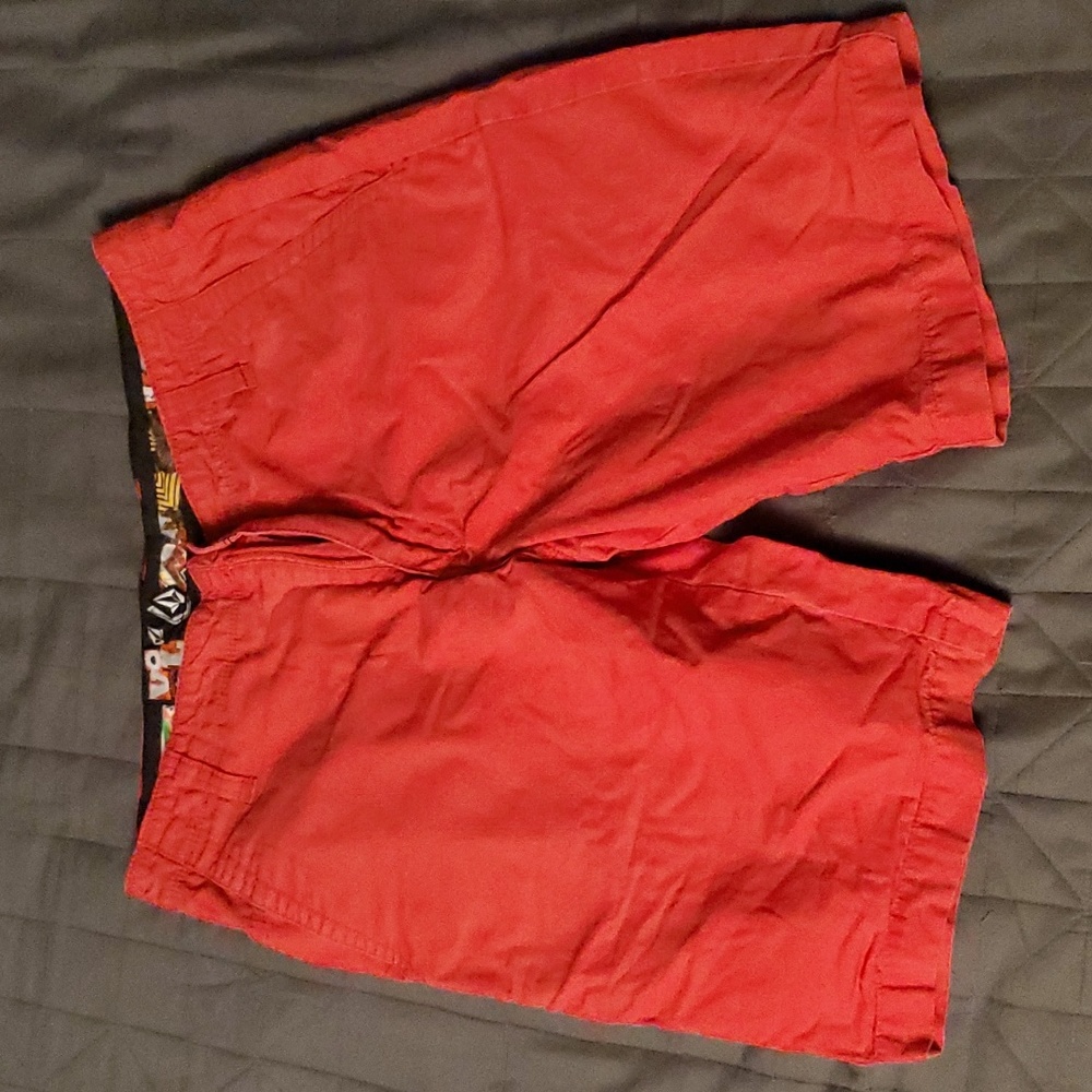 VOLCOM red chino short (32)